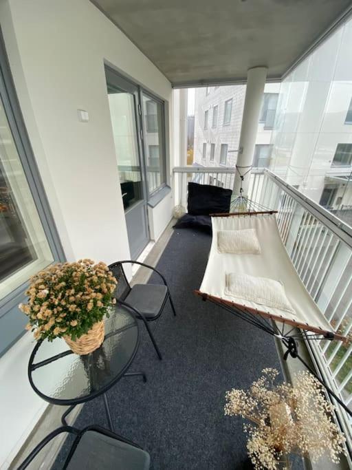 Modern Two Bedroom Apartment Near Helsinki Airport 반타 외부 사진